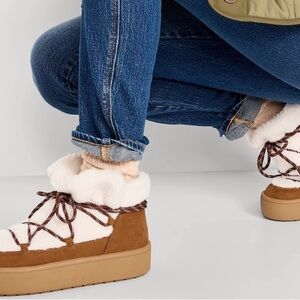 Old Navy Tan and Cream Shearling-Trim Ankle Boots
